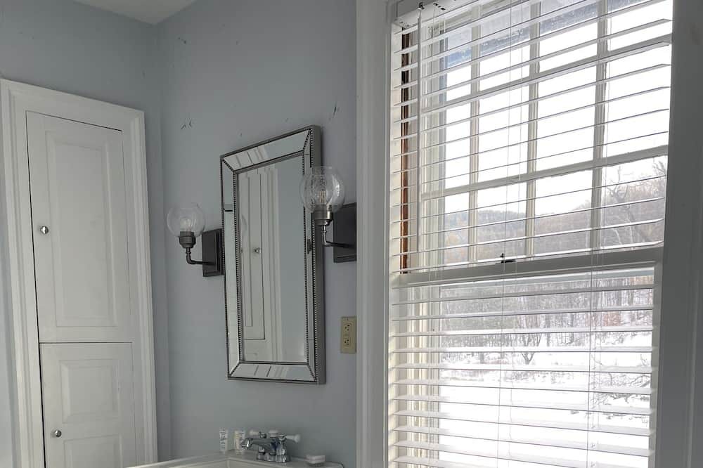 Photo of Bathroom in Williamsville