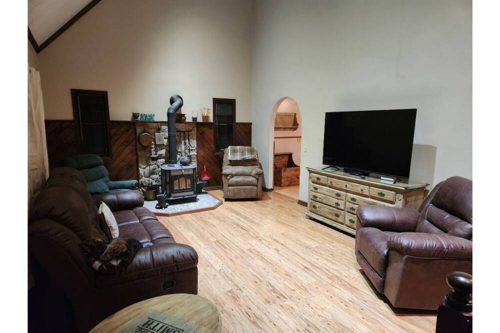 Photo of Livingroom in Town of Ephratah