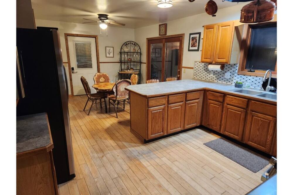 Photo of Kitchen in Town of Ephratah