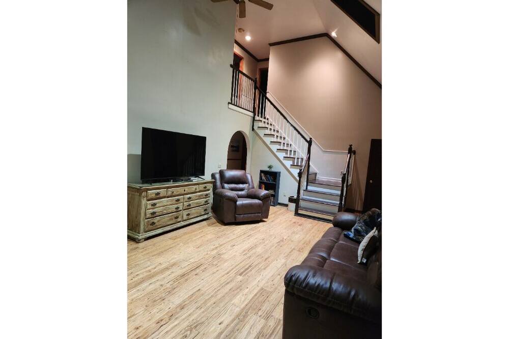 Photo of Livingroom in Town of Ephratah