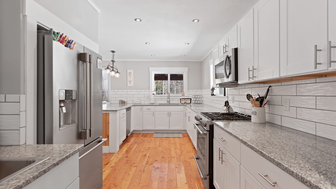 Photo of Kitchen in Burlington Flats
