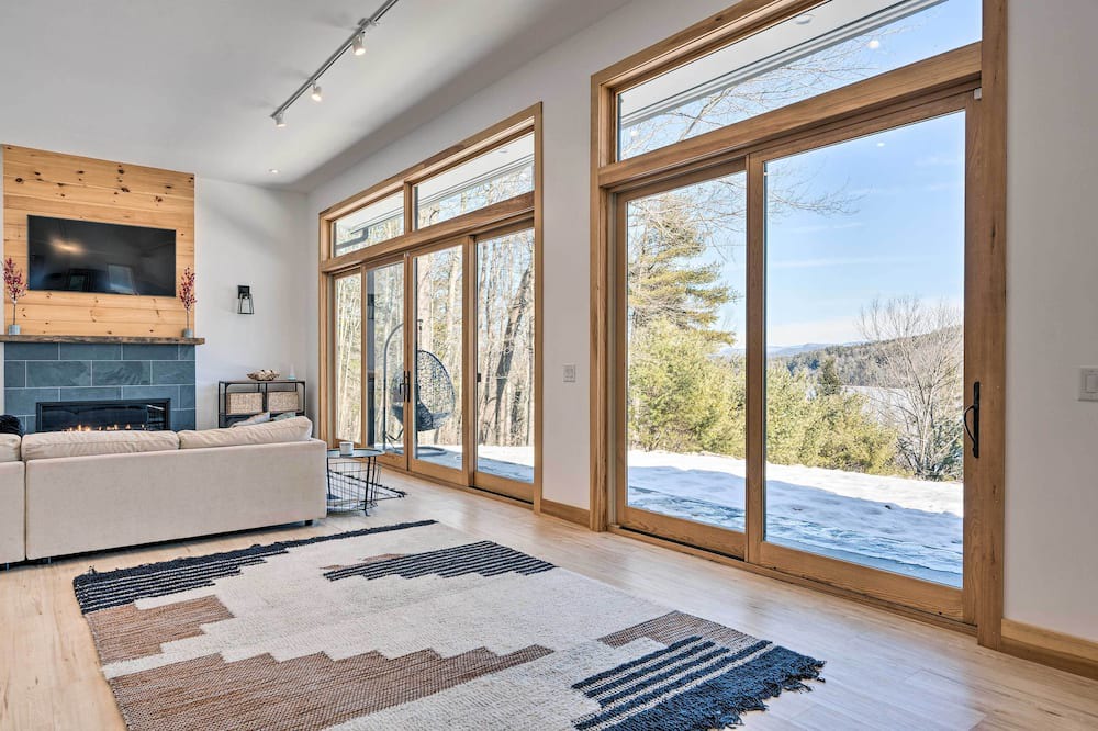 Photo of Livingroom in Fairlee