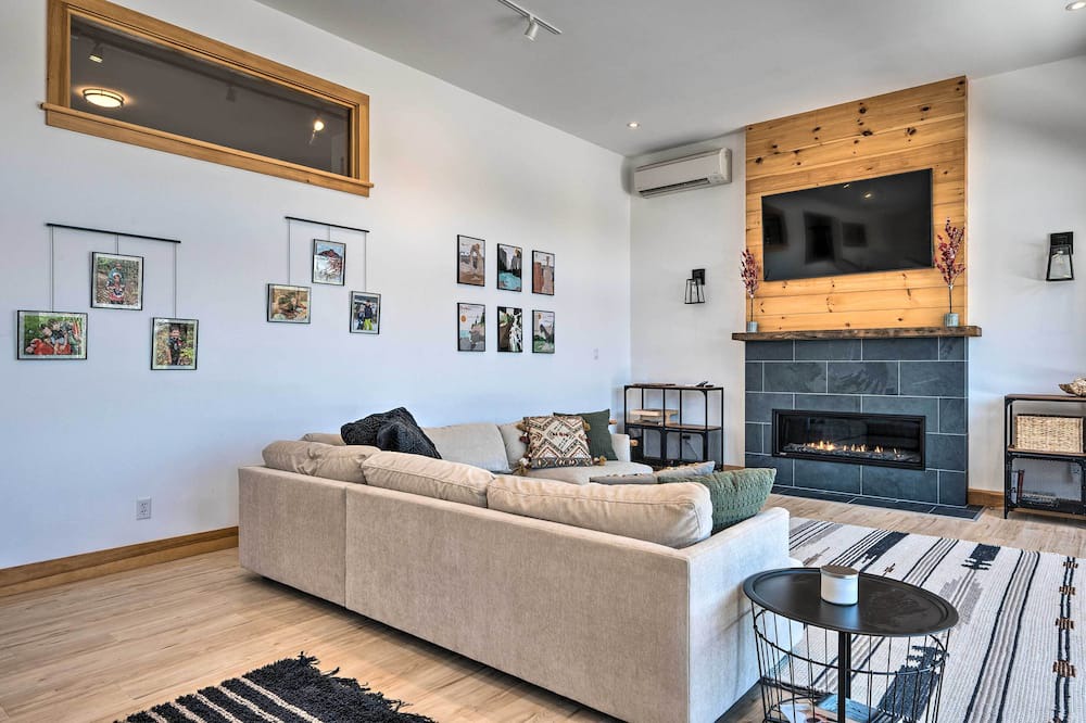 Photo of Livingroom in Fairlee