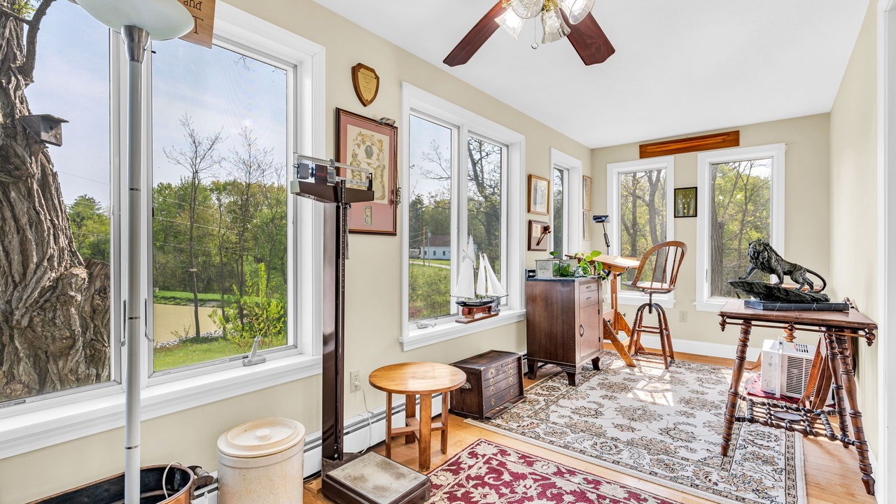 Photo of Livingroom in Dayton