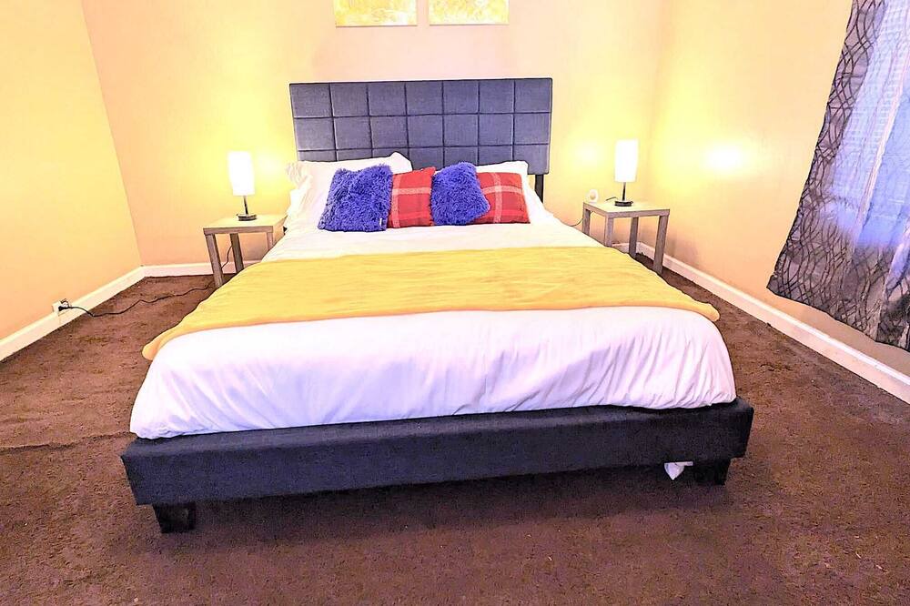 Photo of Bedroom in Charleston