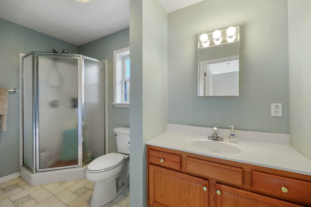 Photo of Bathroom in Adams