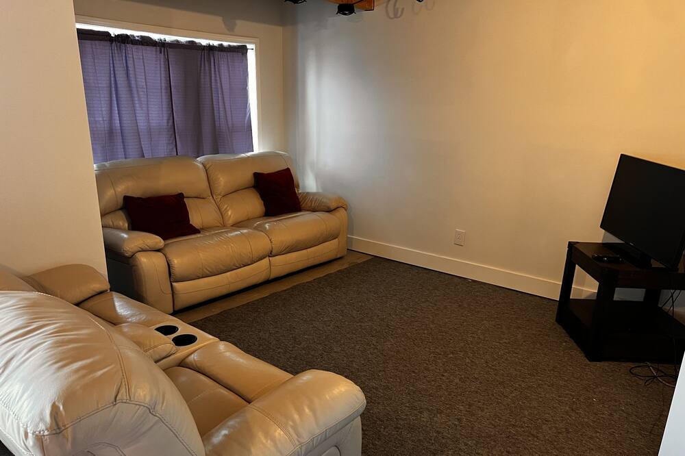 Photo of Livingroom in Perry