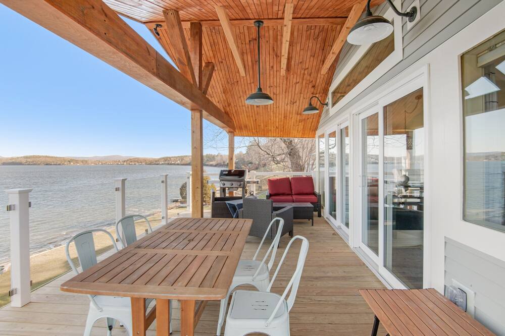 Photo of Outdoor in Malletts Bay