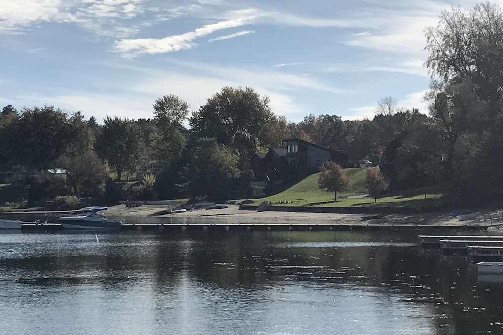 Photo of Others in Malletts Bay