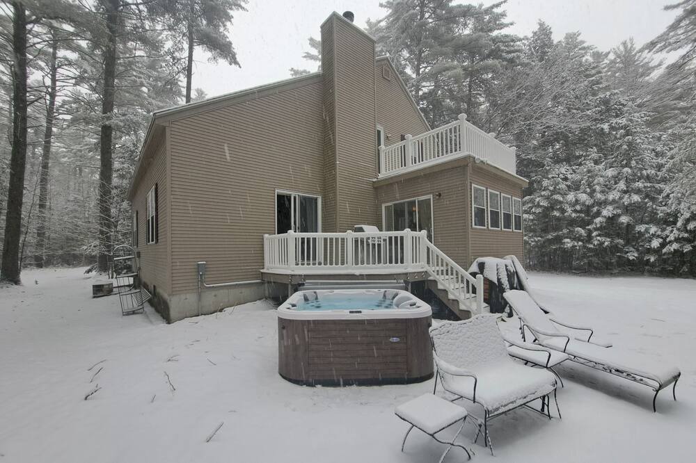 Photo of Outdoor in Center Conway