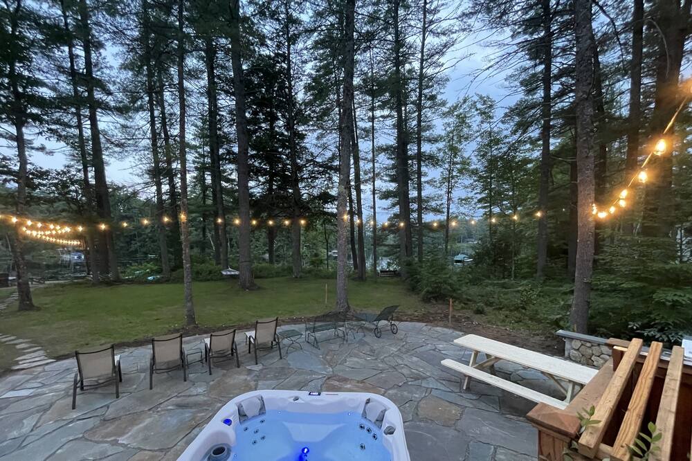 Photo of Outdoor in Center Conway