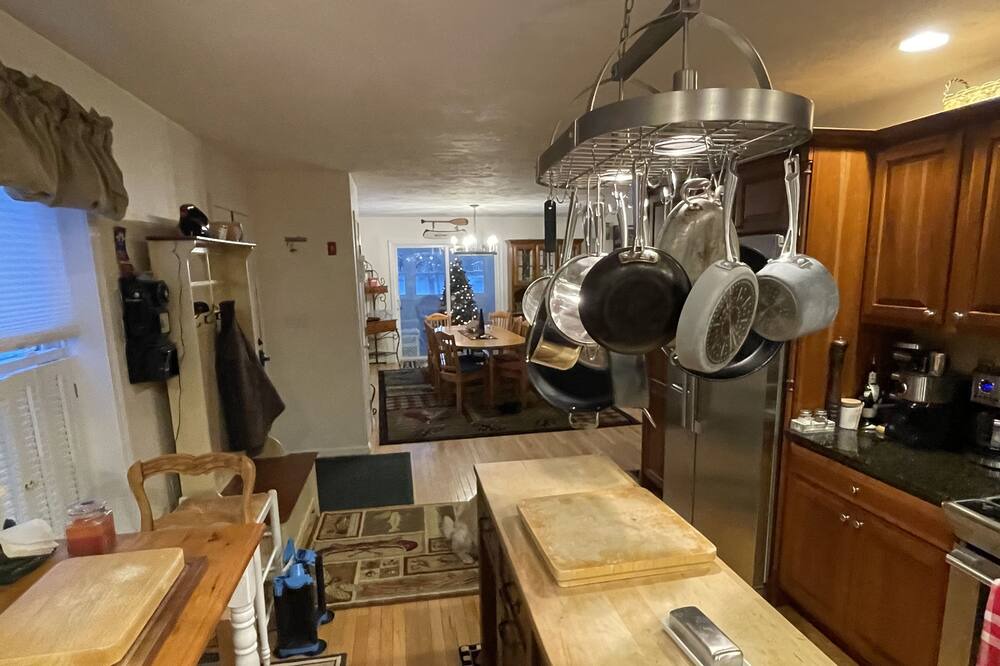 Photo of Kitchen in Center Conway