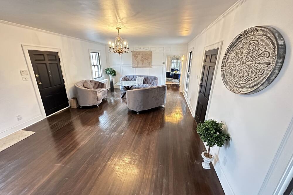 Photo of Livingroom in Albany