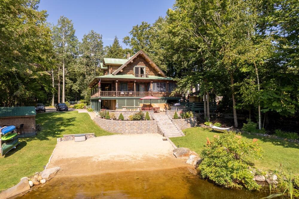 Photo of Outdoor in Farmington