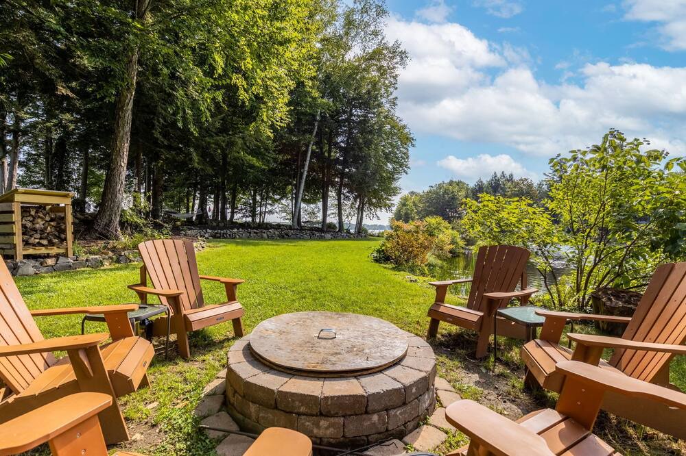 Photo of Outdoor in Farmington