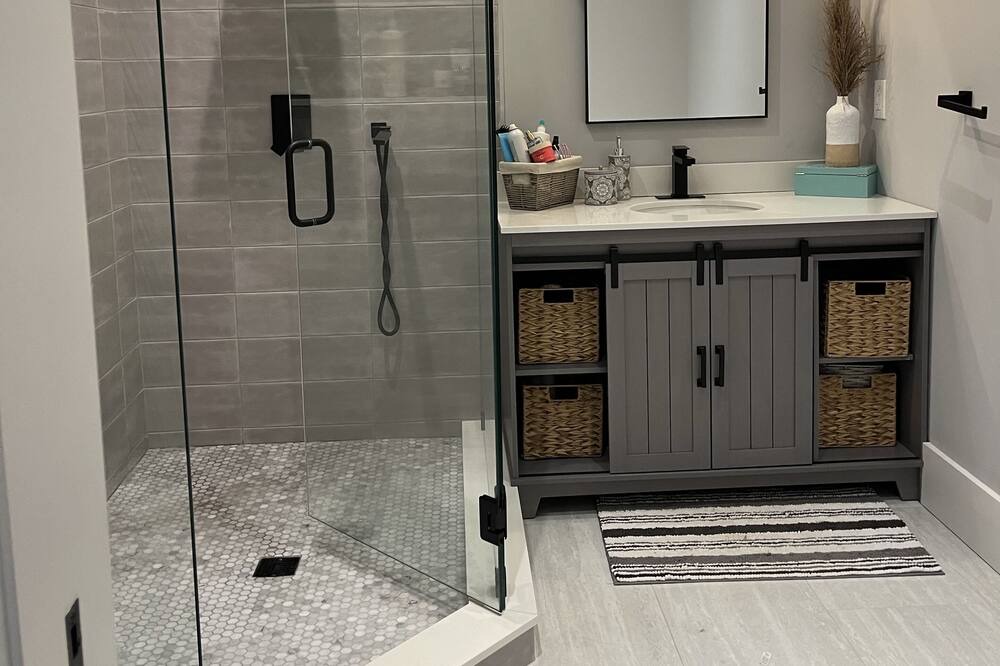 Photo of Bathroom in Aquebogue