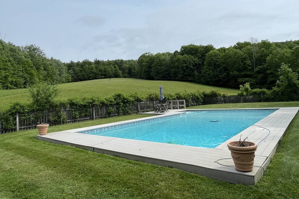 Photo of Outdoor in Canaan
