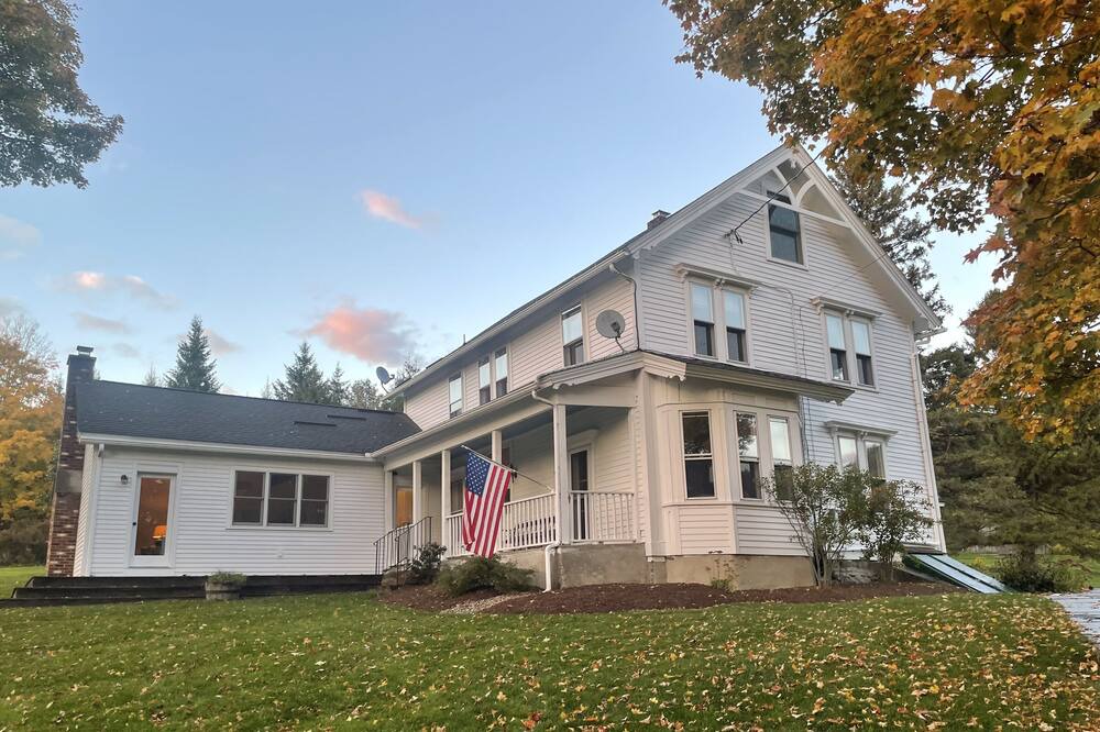 Photo of Outdoor in Canaan