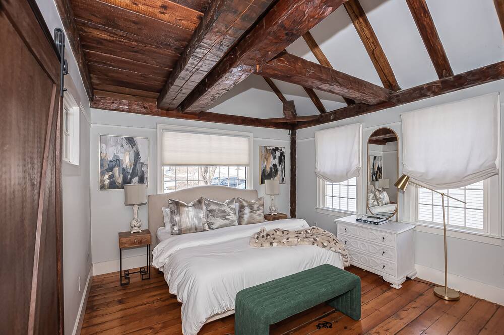 Photo of Bedroom in Proctorsville