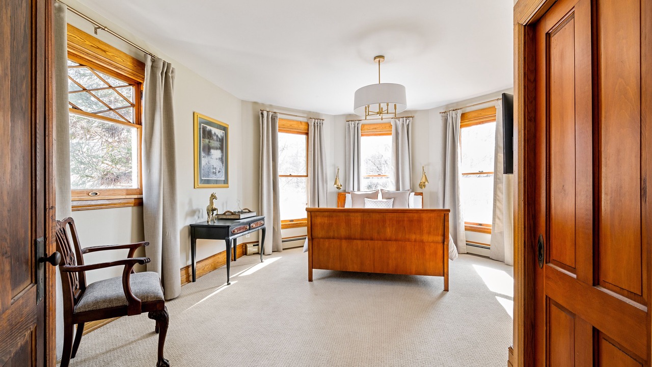 Photo of Bedroom in Newfield
