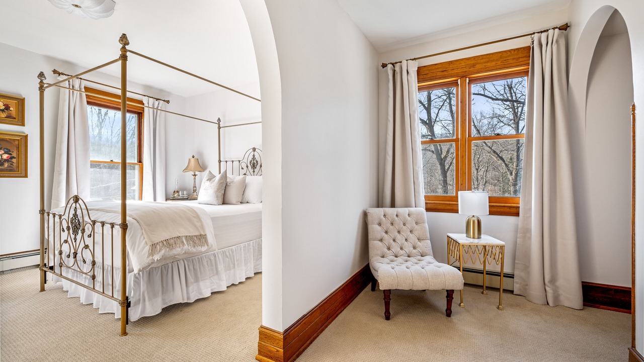 Photo of Bedroom in Newfield
