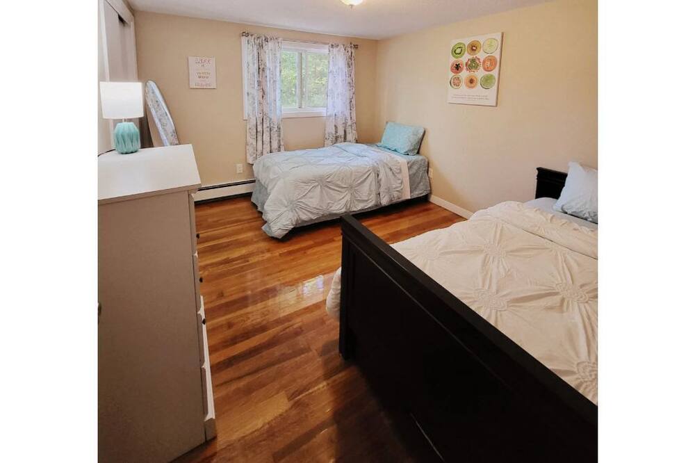 Photo of Bedroom in Salem