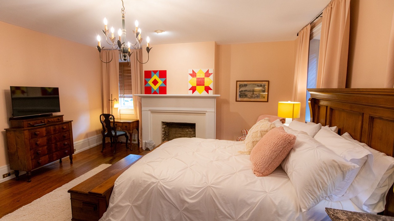 Photo of Bedroom in Lewisburg