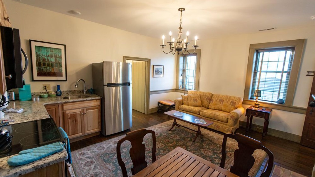 Photo of Livingroom in Lewisburg