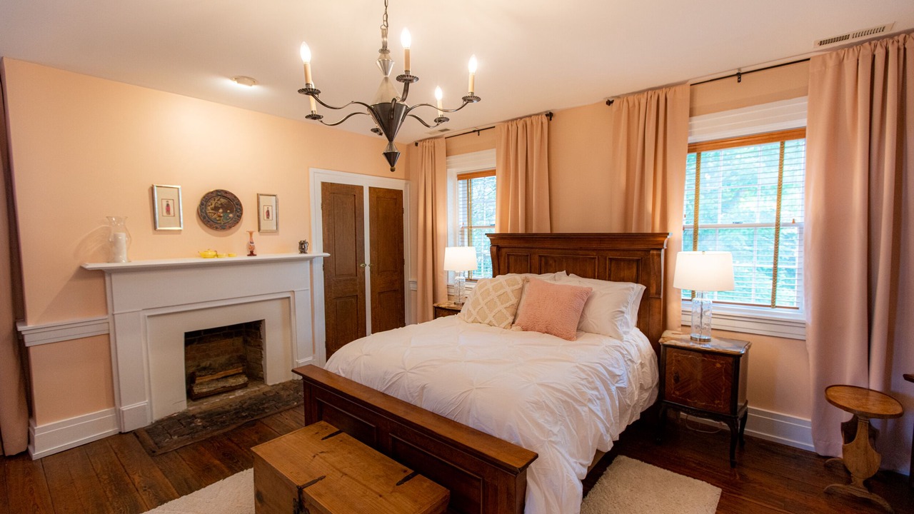 Photo of Bedroom in Lewisburg