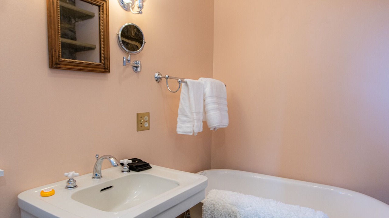 Photo of Bathroom in Lewisburg