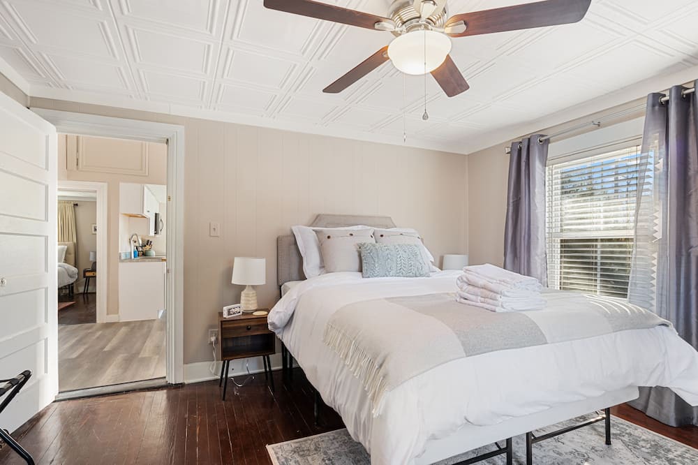 Photo of Bedroom in Ashland