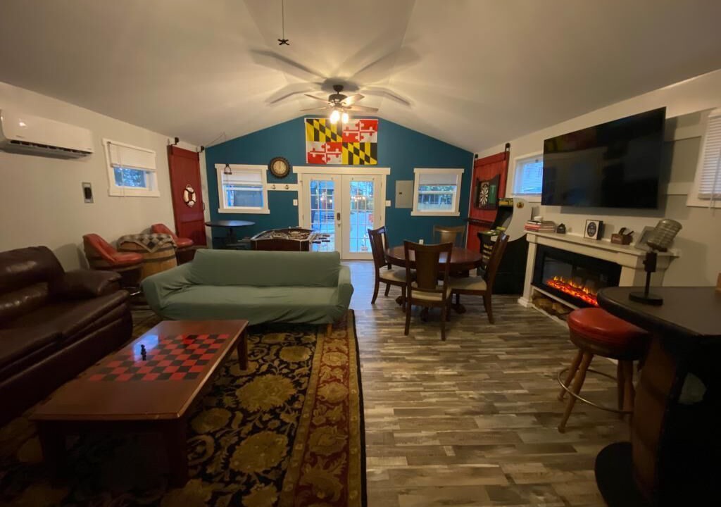 Photo of Livingroom in Piney Point
