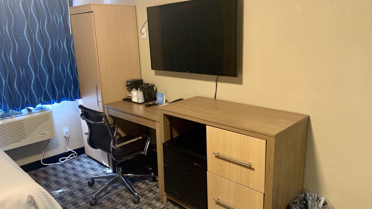 Photo of Bedroom in Borough Park