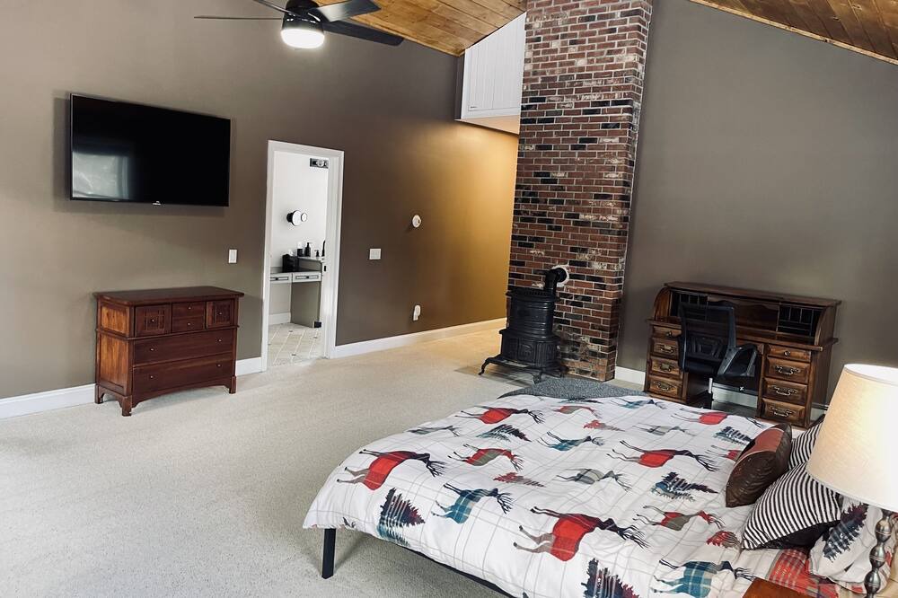Photo of Bedroom in New London