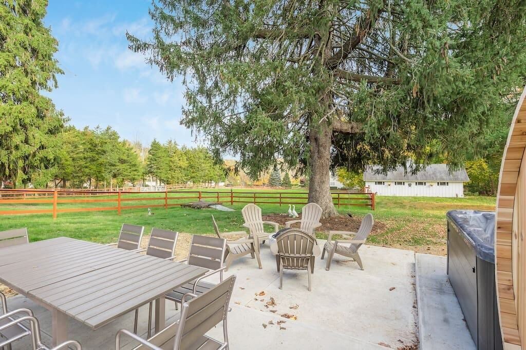 Photo of Outdoor in Montebello