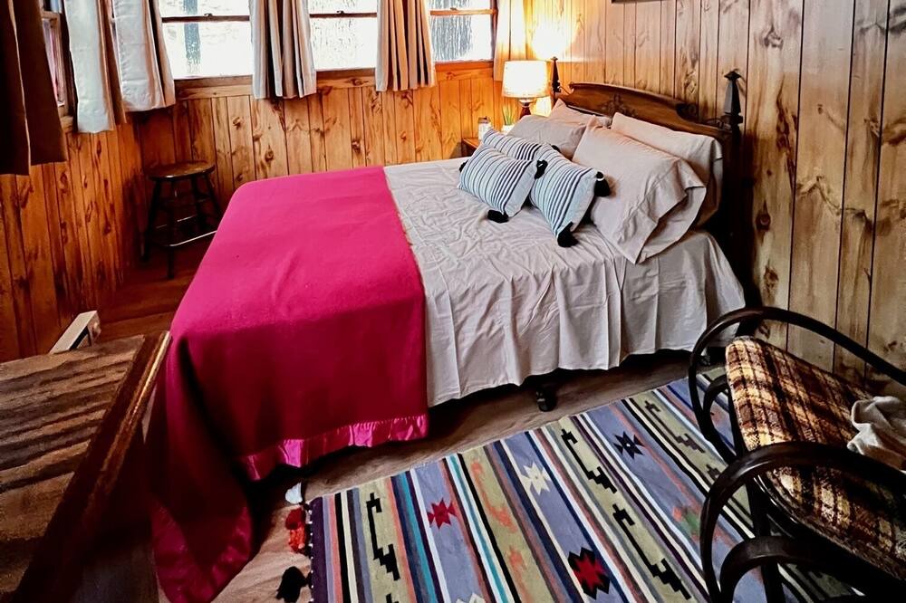 Photo of Bedroom in White Lake