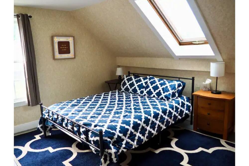 Photo of Bedroom in Waterbury Center