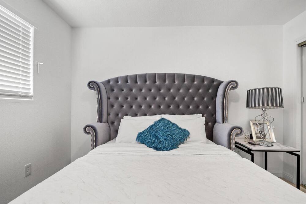Photo of Bedroom in Chinatown