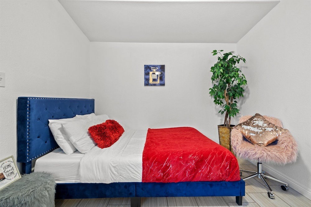 Photo of Bedroom in Chinatown