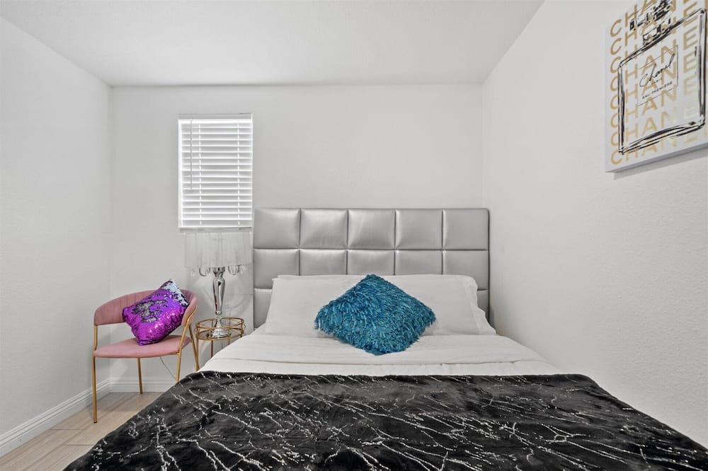 Photo of Bedroom in Chinatown