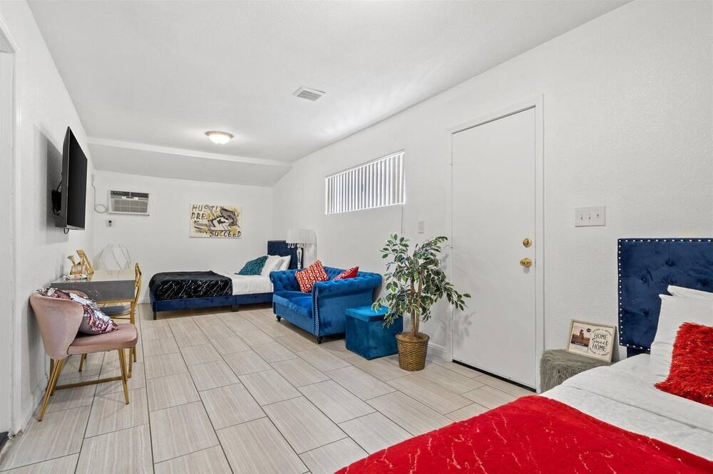 Photo of Bedroom in Chinatown