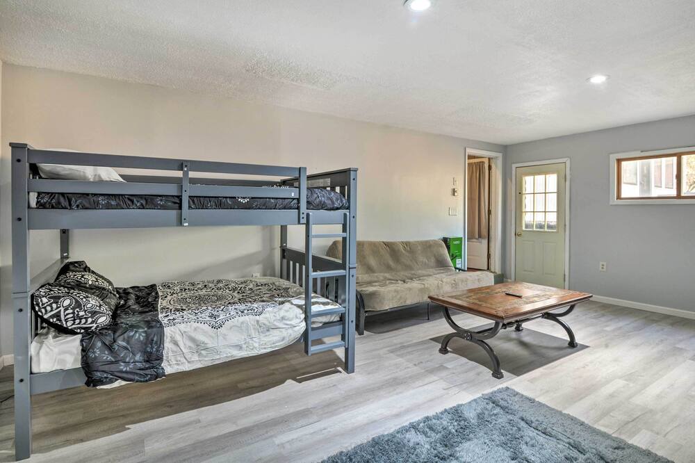 Photo of Bedroom in Alpine Lake