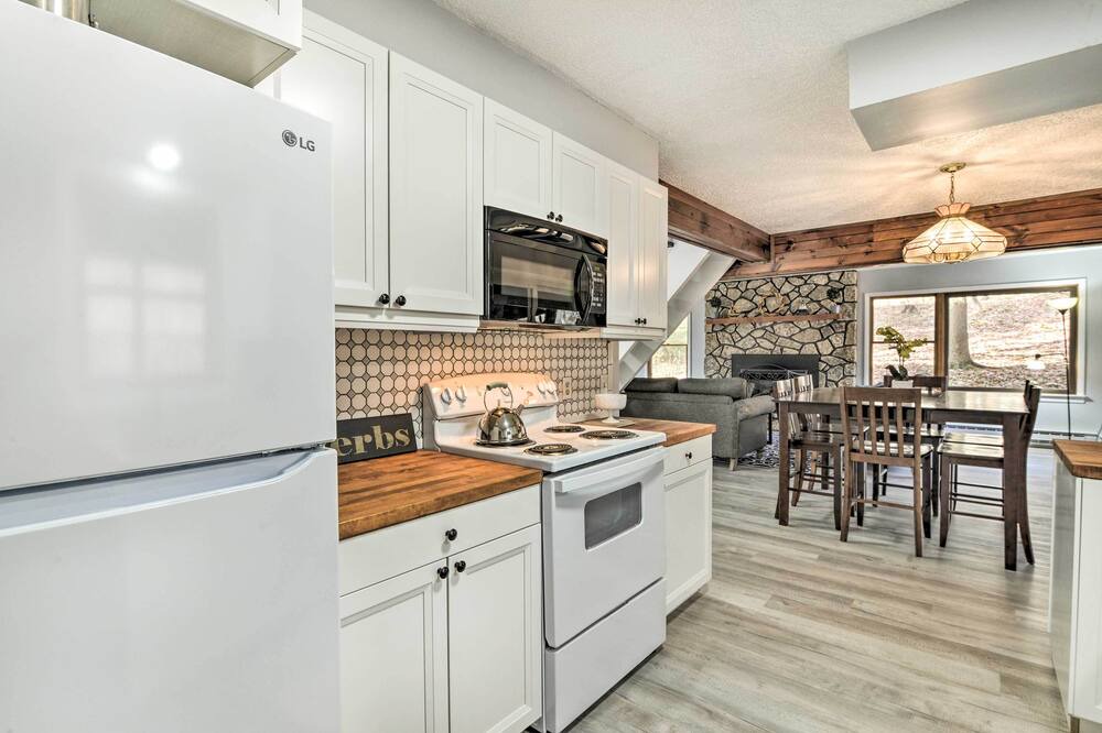Photo of Kitchen in Alpine Lake