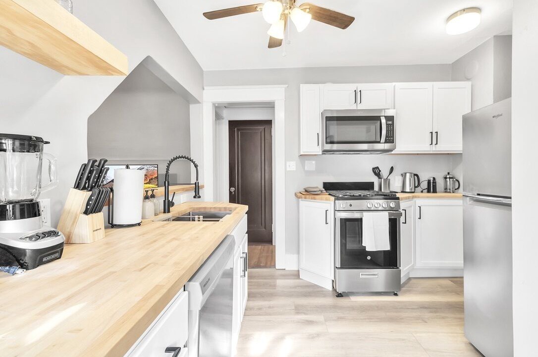 Photo of Kitchen in Front Park