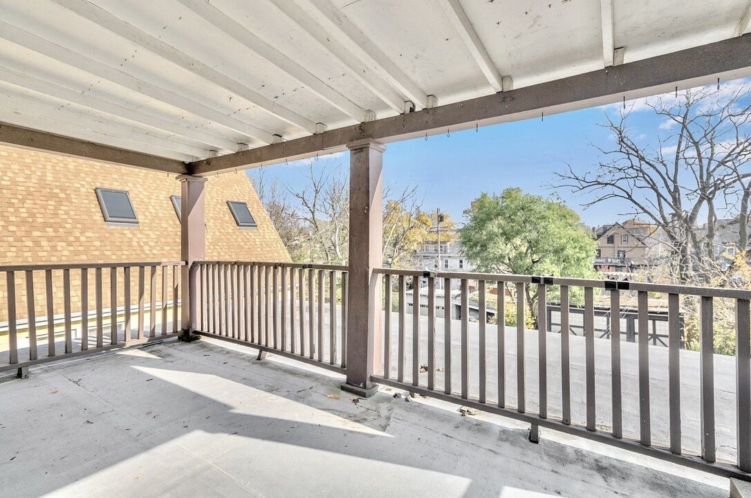Photo of Outdoor in Front Park