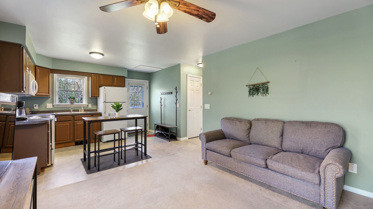 Photo of Livingroom in Adams