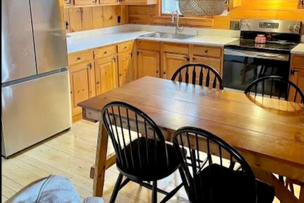 Photo of Kitchen in Woodsville