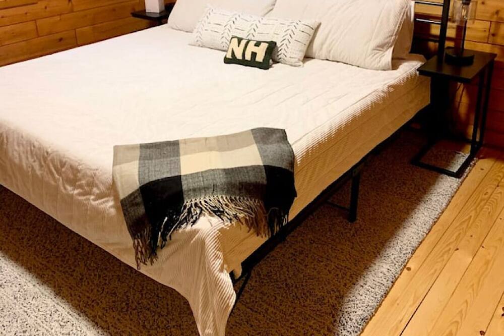 Photo of Bedroom in Woodsville