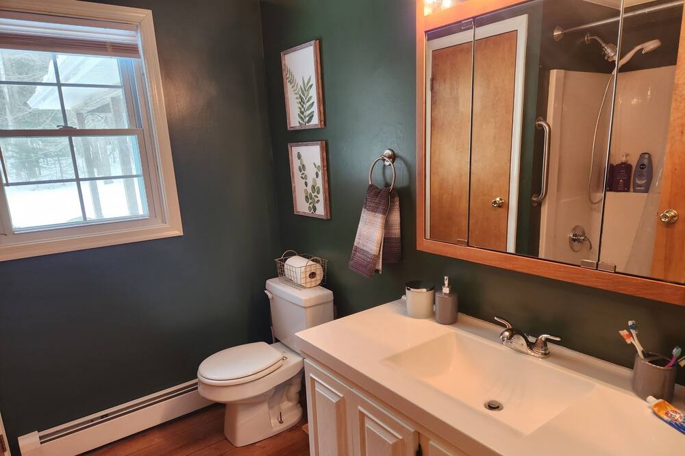 Photo of Bathroom in East Burke