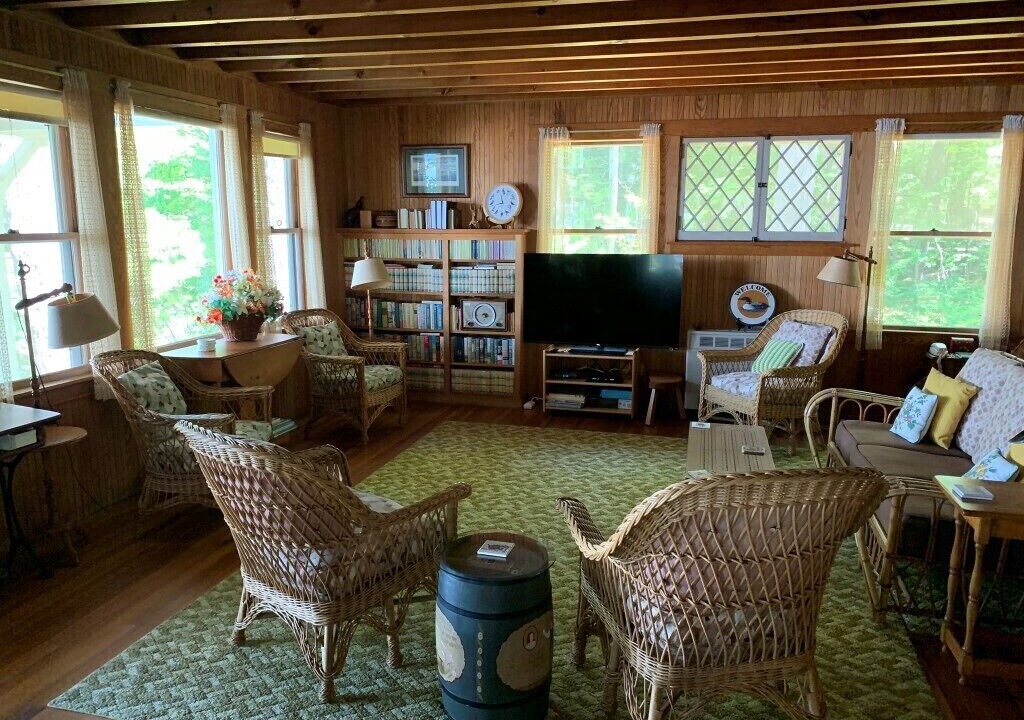 Photo of Livingroom in Wolfeboro